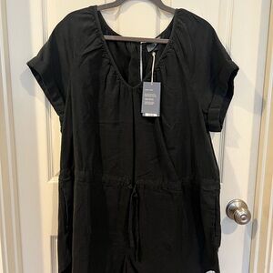 NWT Universal Thread romper